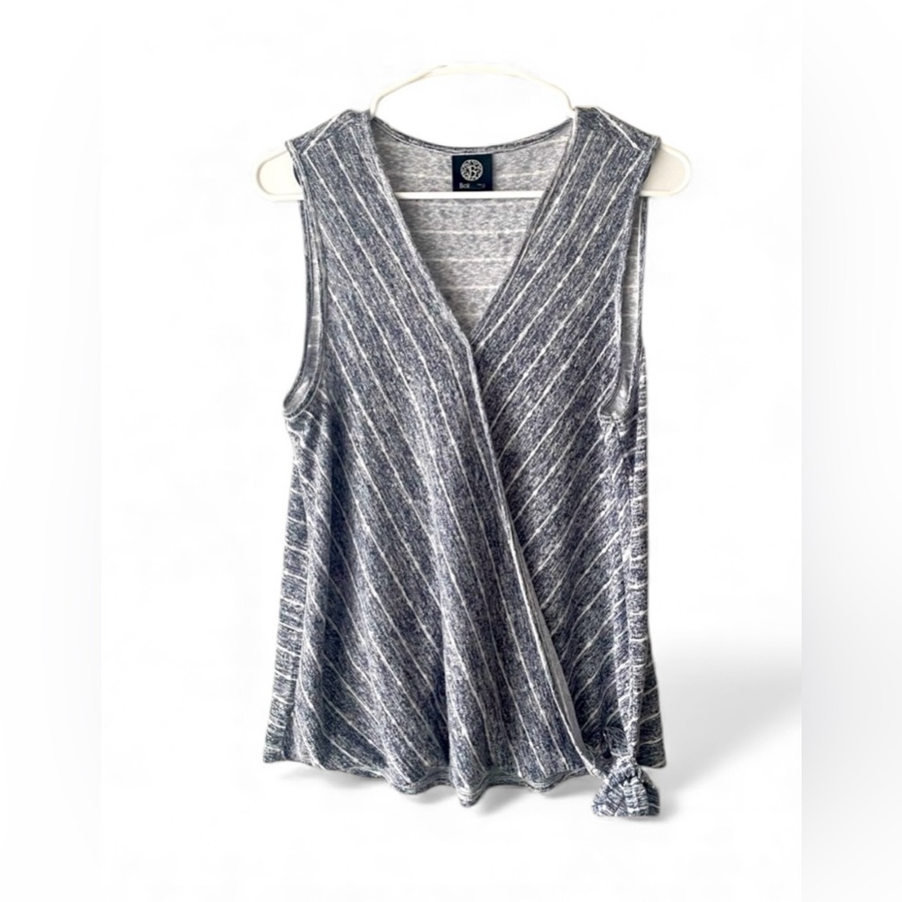 Bobeau Gray Striped Sleeveless Top